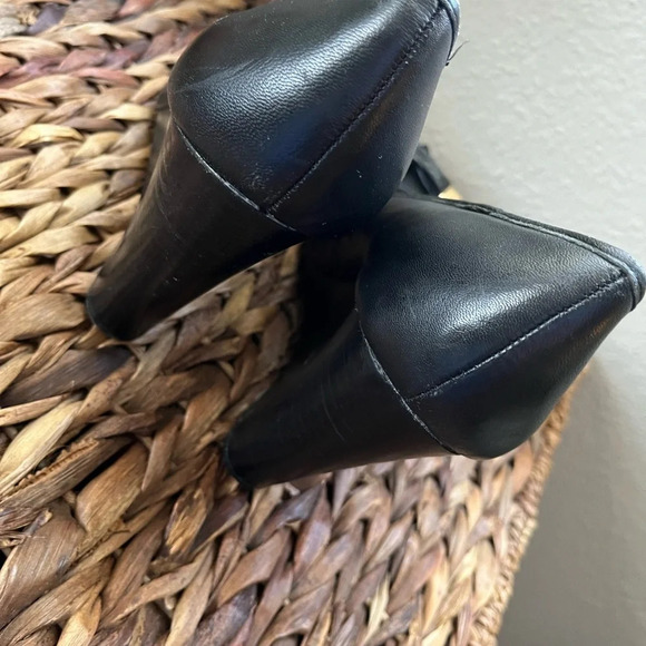 Vince Camuto black wedge heels with bows Women’s size 8 going out comfortable - Picture 5 of 8